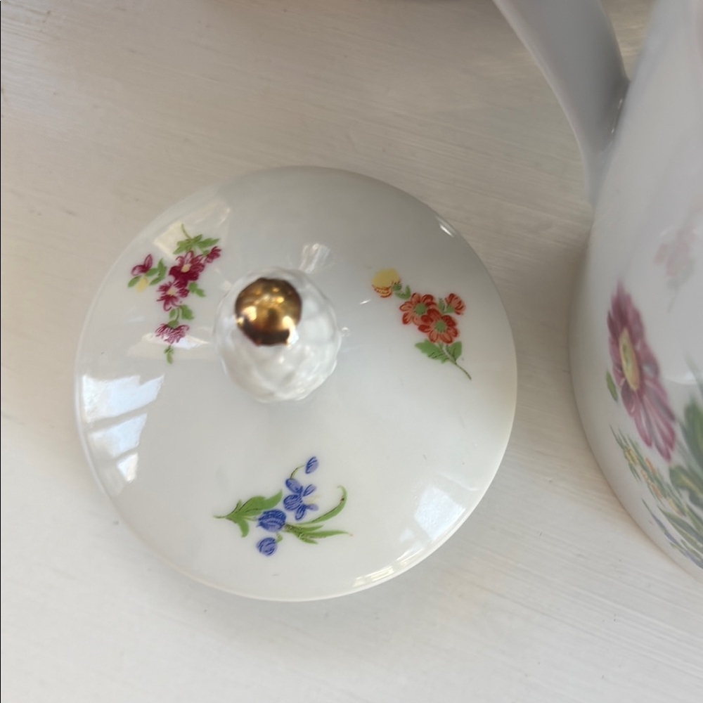 Limoges Floral Teapot White with Multicolor Design Beautiful condition no chips - Picture 5 of 9